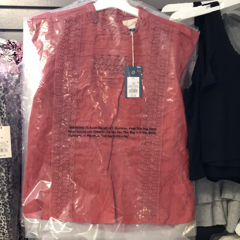 Women shirts